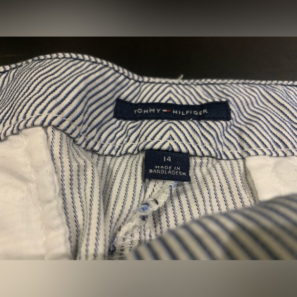 Tommy Hilfiger Size 14 Teens / Blue and White lines short - Picture 1 of 5